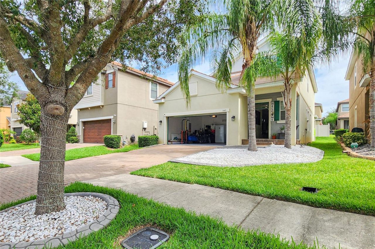 949 Terra Vista Street , Brandon, FL 33511 Main Photo