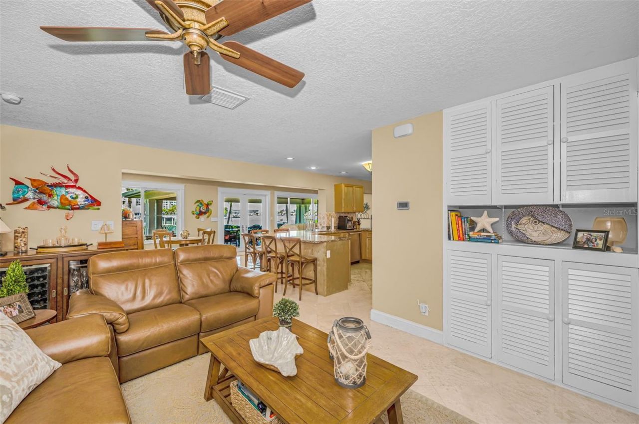 1201 81st Street S, Saint Petersburg, FL 33707 Photo