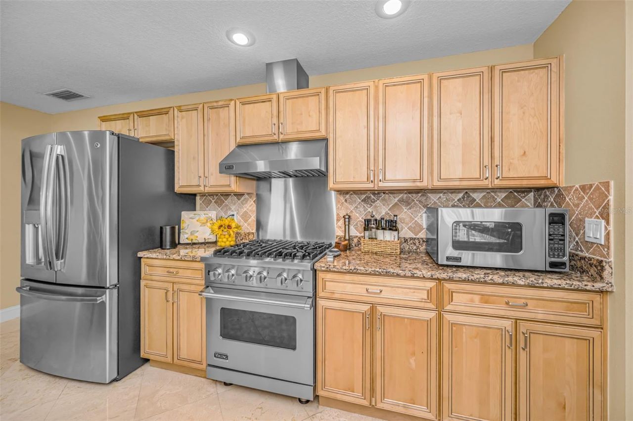 1201 81st Street S, Saint Petersburg, FL 33707 Photo