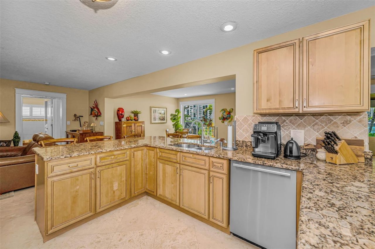 1201 81st Street S, Saint Petersburg, FL 33707 Photo