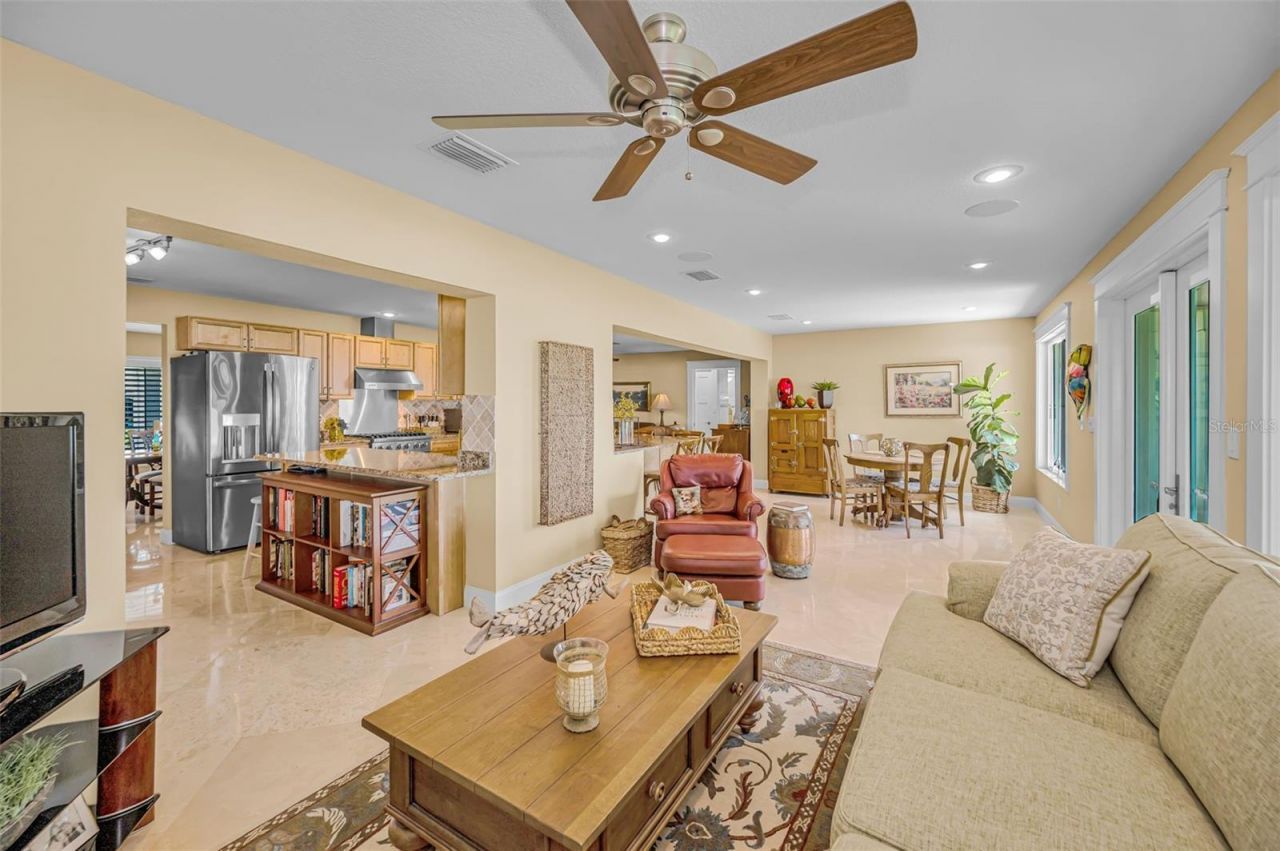 1201 81st Street S, Saint Petersburg, FL 33707 Photo