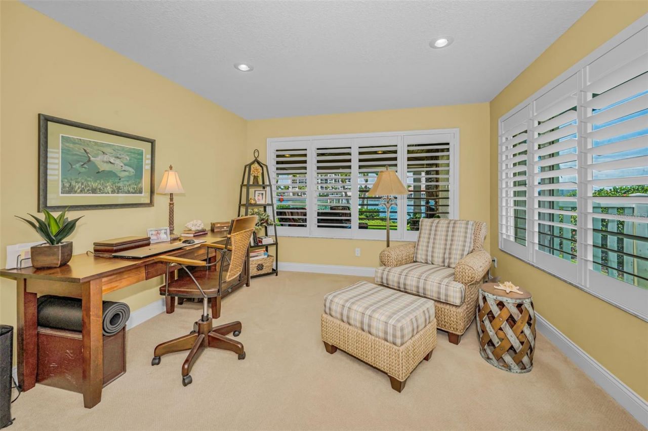 1201 81st Street S, Saint Petersburg, FL 33707 Photo