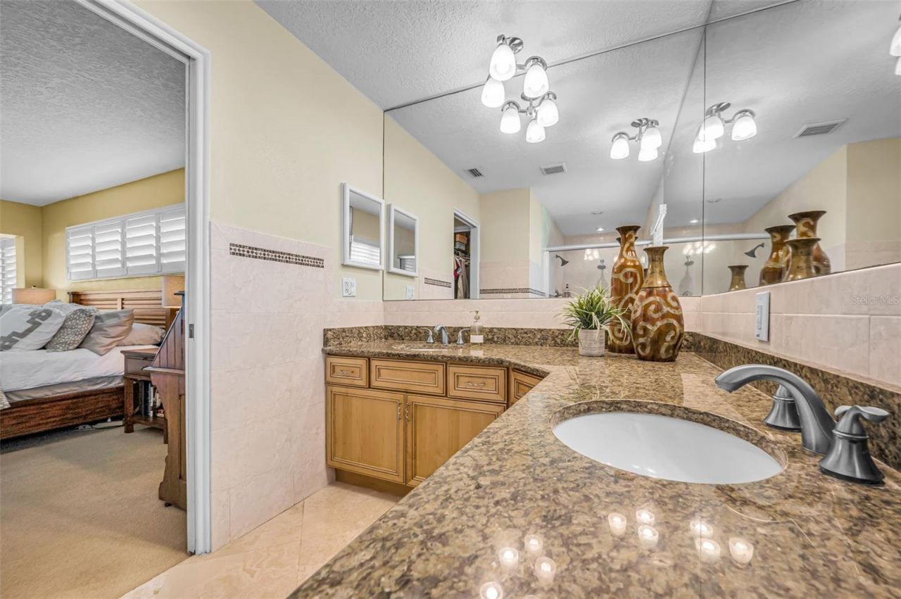 1201 81st Street S, Saint Petersburg, FL 33707 Photo