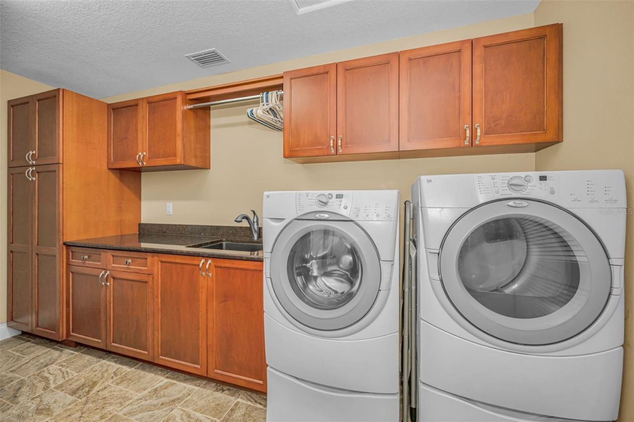 1201 81st Street S, Saint Petersburg, FL 33707 Photo