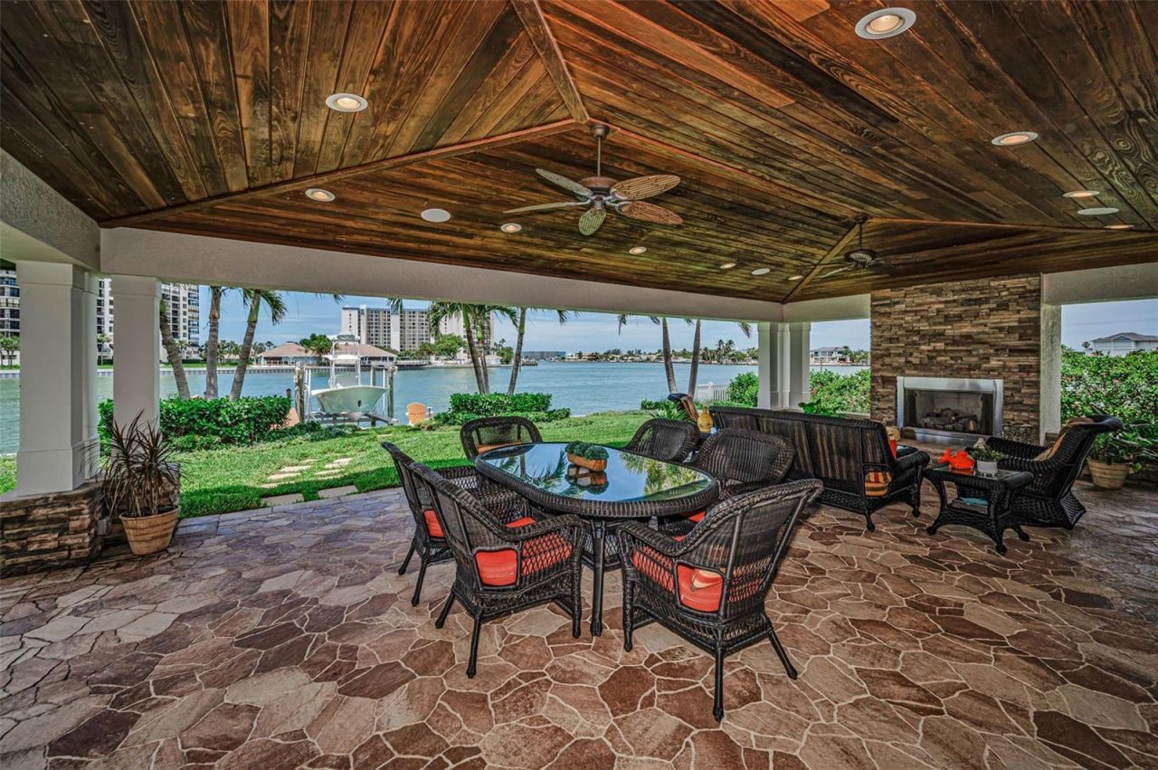 1201 81st Street S, Saint Petersburg, FL 33707 Photo