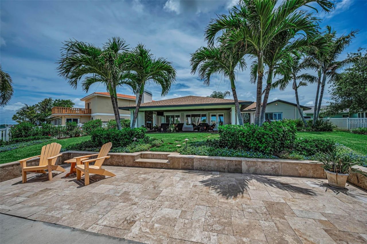1201 81st Street S, Saint Petersburg, FL 33707 Photo