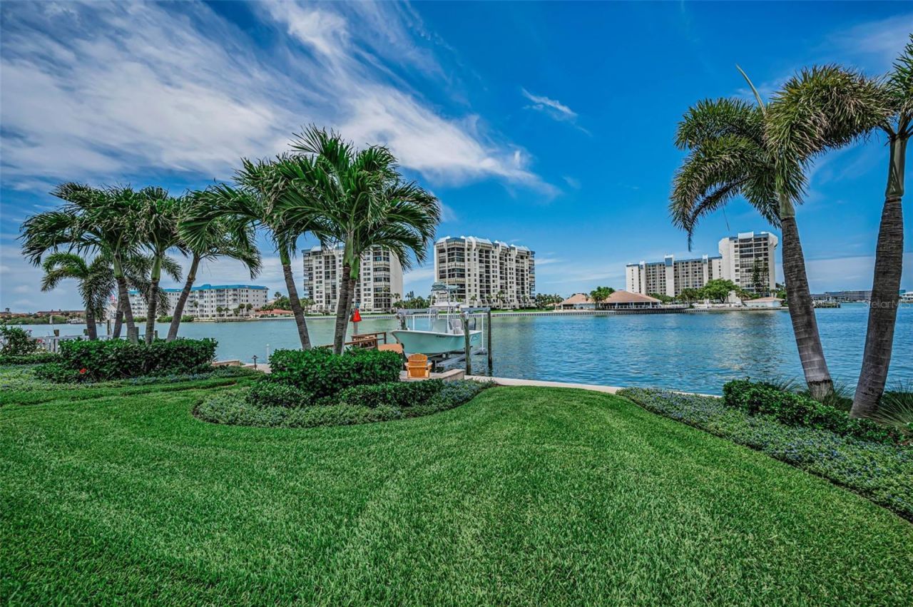 1201 81st Street S, Saint Petersburg, FL 33707 Photo