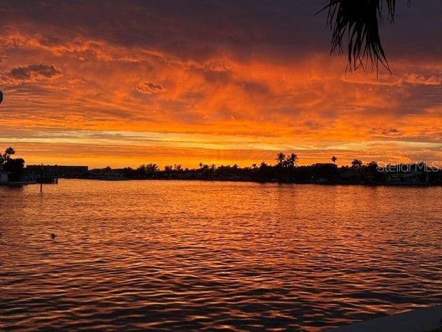 1201 81st Street S, Saint Petersburg, FL 33707 Photo