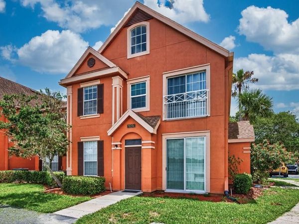 9356 LAKE CHASE ISLAND WAY , TAMPA, FL 33626