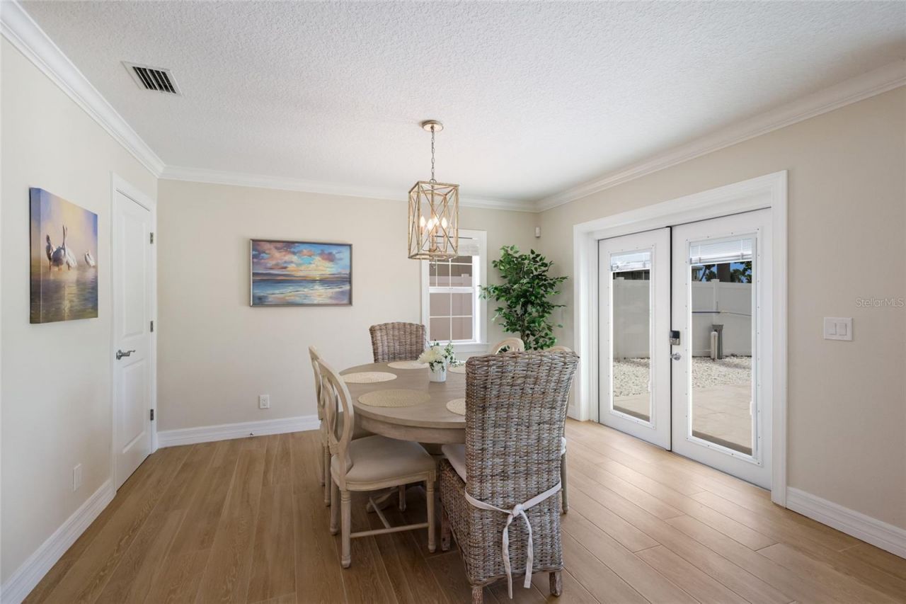 532 70th Street, Holmes Beach, FL 34217 Photo