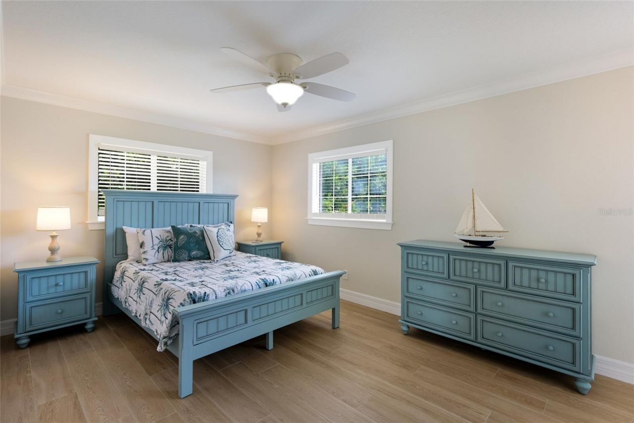 532 70th Street, Holmes Beach, FL 34217 Photo