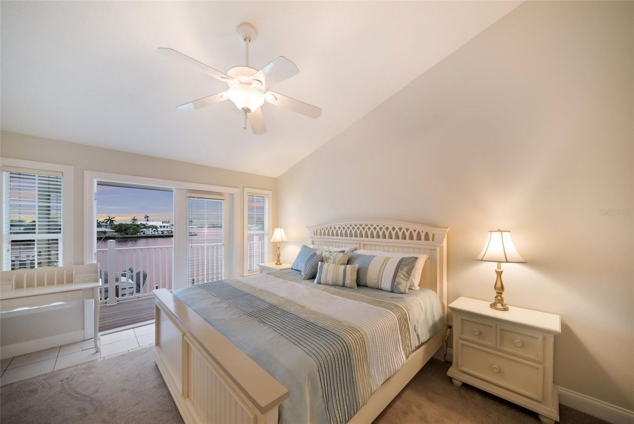 532 70th Street, Holmes Beach, FL 34217 Photo