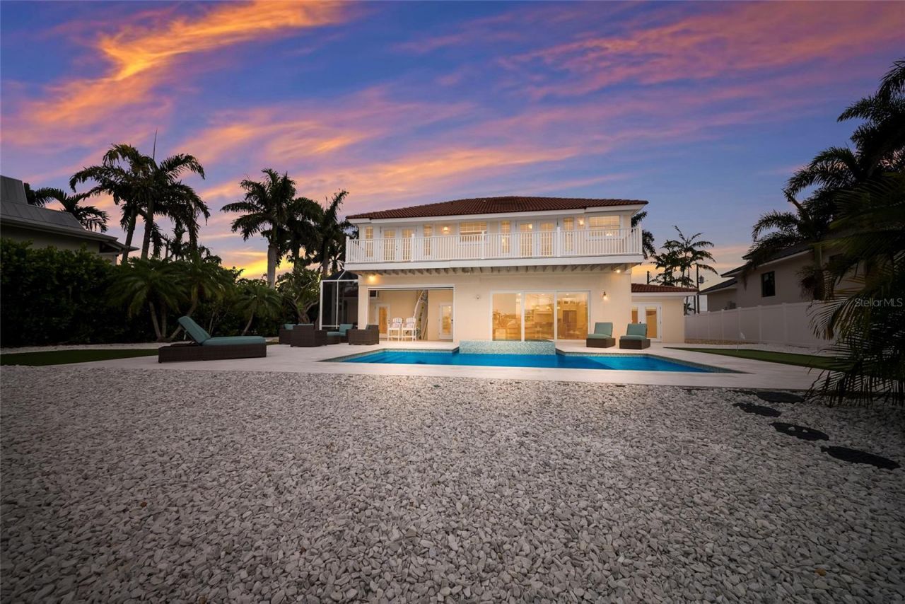 532 70th Street, Holmes Beach, FL 34217 Photo