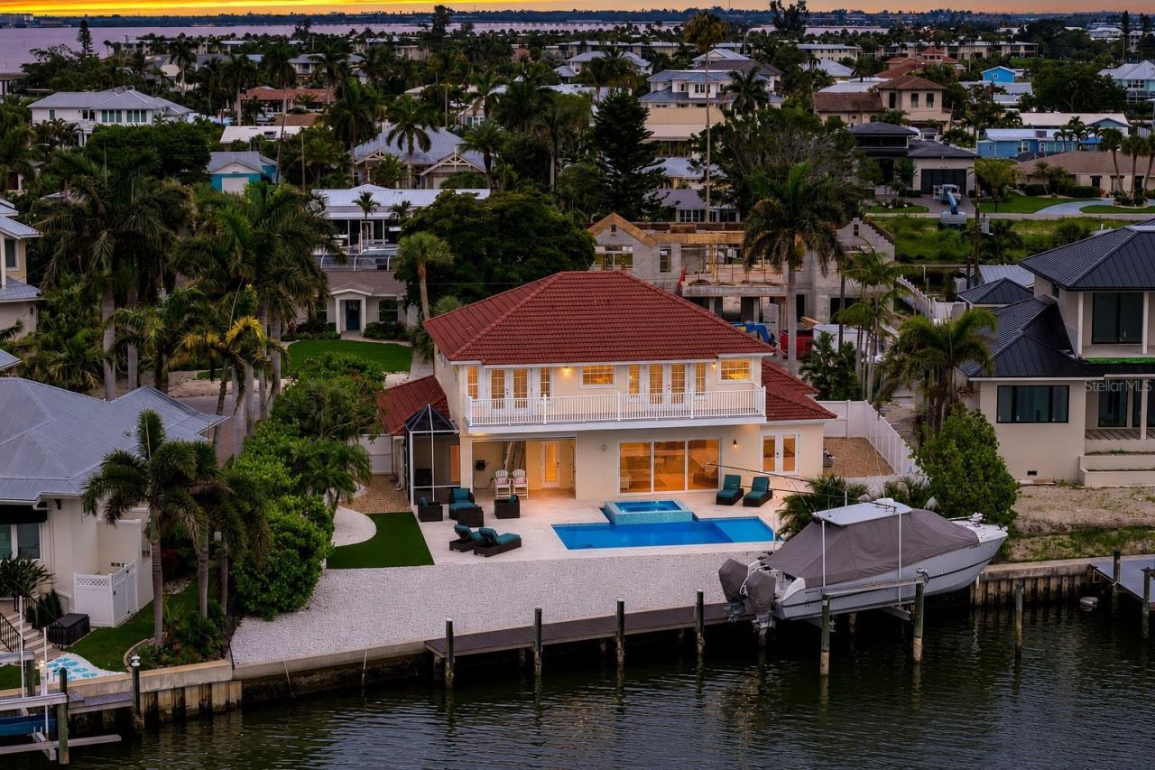 532 70th Street, Holmes Beach, FL 34217 Photo