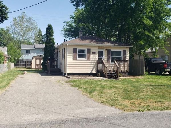 2157 Webber Avenue , Burton, MI 48529