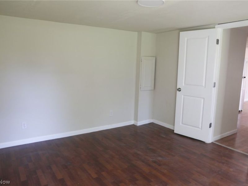 216 Young Lane, Saint Clairsville, OH 43950 Photo 6