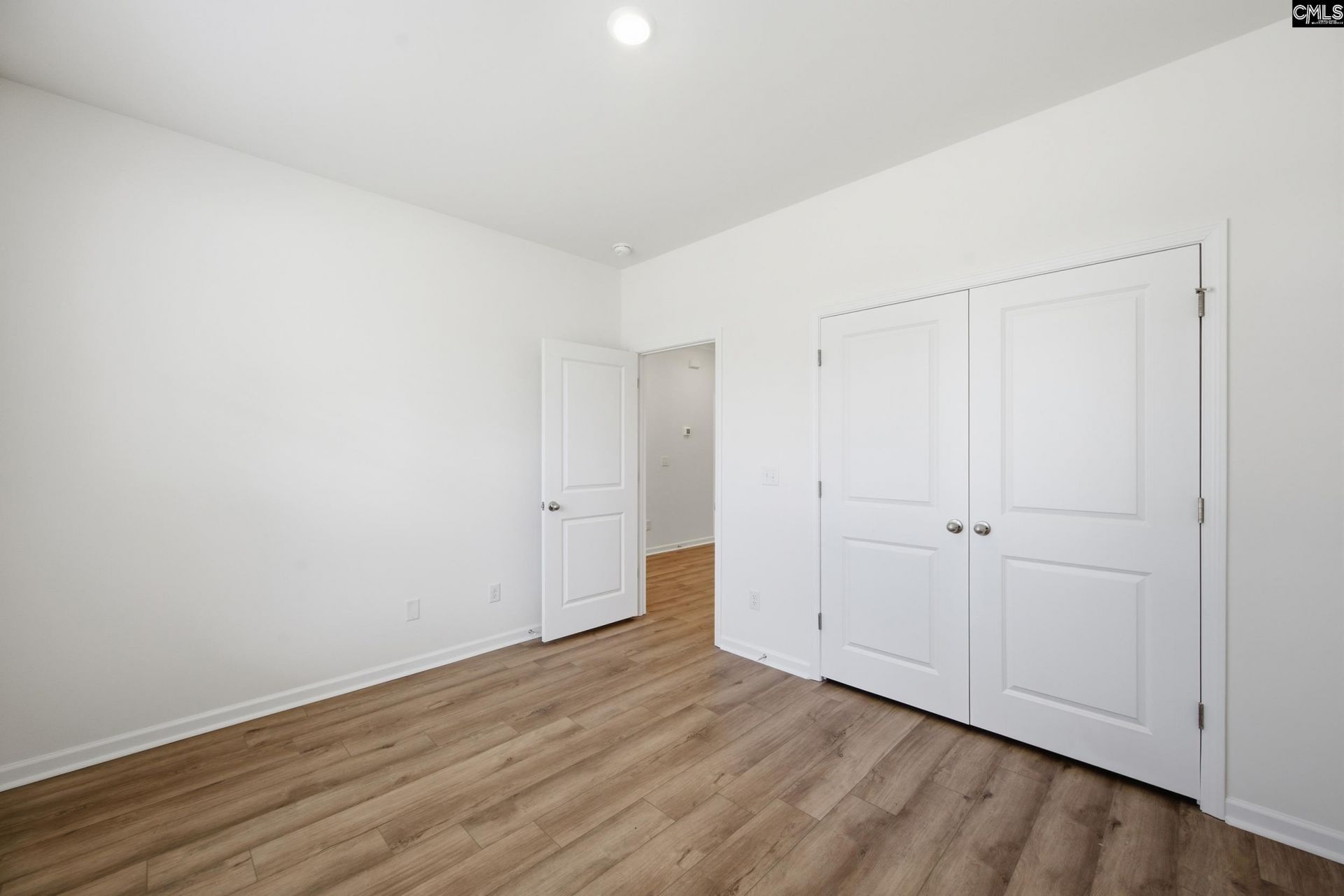 550 Griffon Drive  Photo 10