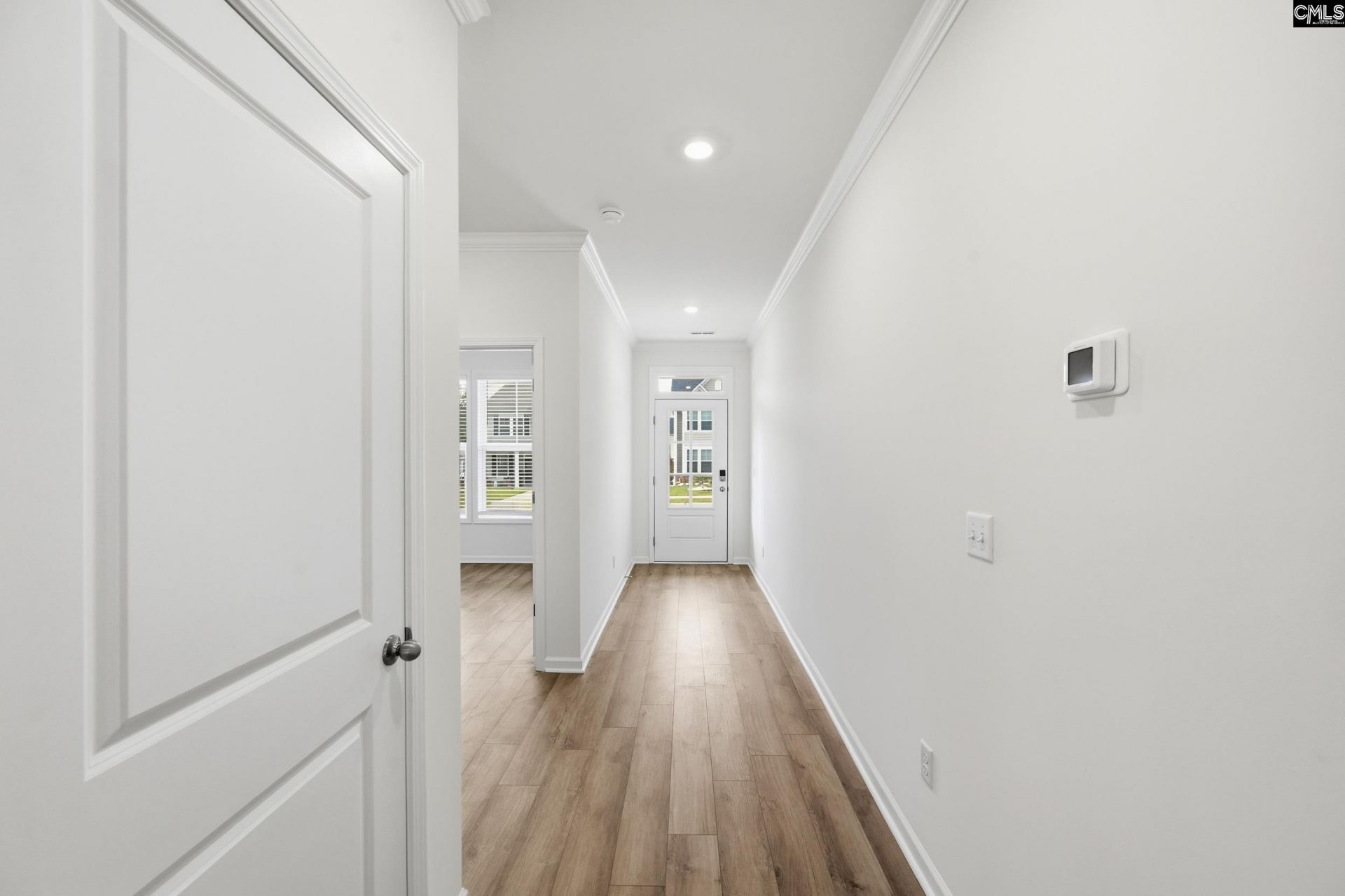 550 Griffon Drive  Photo 6