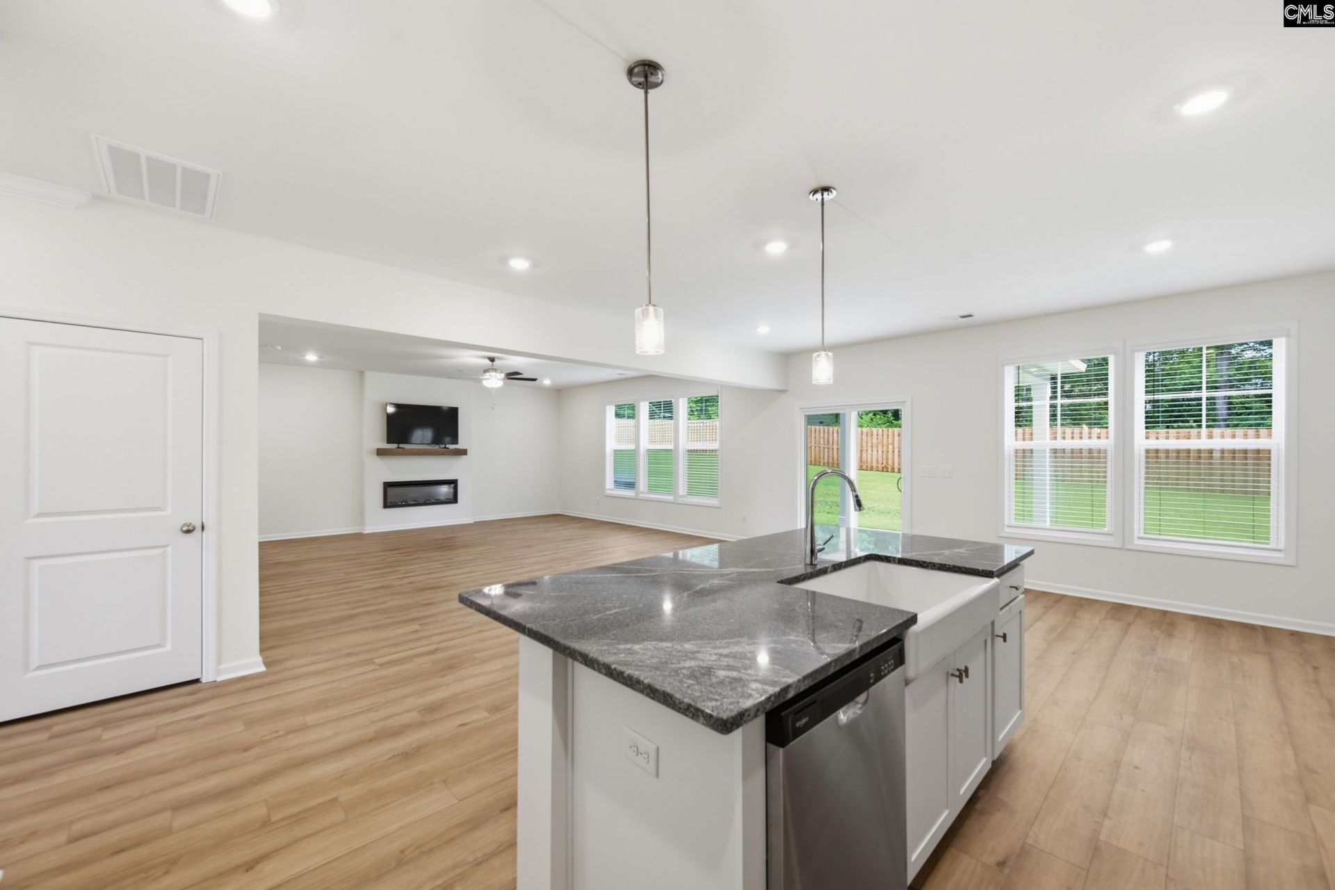 550 Griffon Drive  Photo 7
