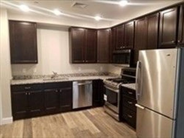 40 Ames Ave, Unit 305, Canton, MA 02021