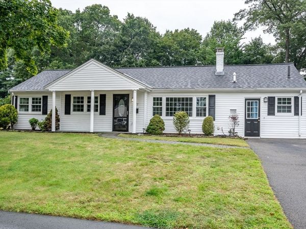 22 Wethersfield Rd, Natick, MA 01760