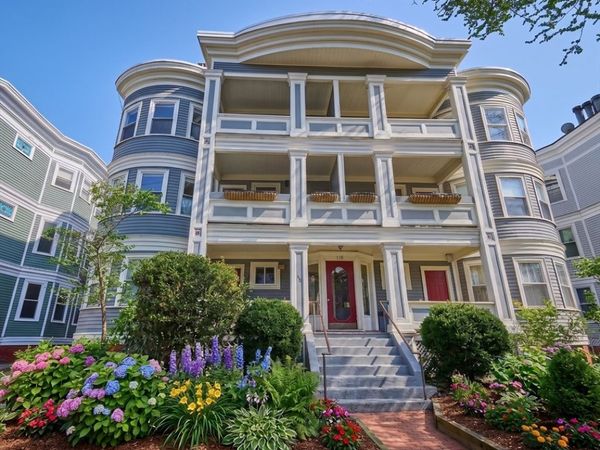 118 Trowbridge St, Unit 6, Cambridge, MA 02138