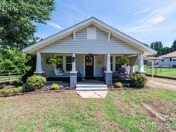 114 Mountain View Street , Morganton, NC 28655