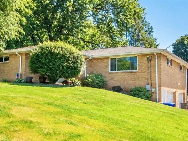 215 Fisher Rd, Saxonburg, PA 16056