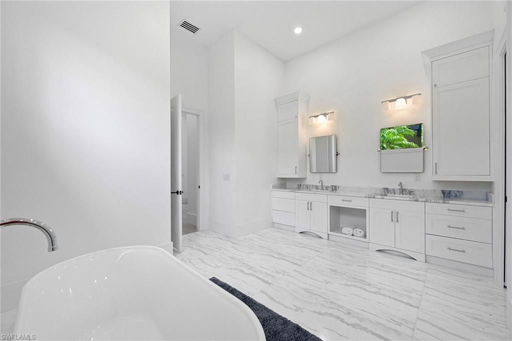 2749 Medallist Ln , Naples, FL 34109 Photo