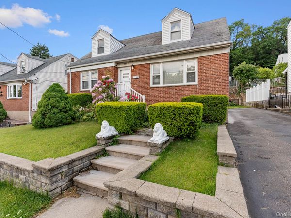 233 Woodland Avenue, Yonkers, NY 10703