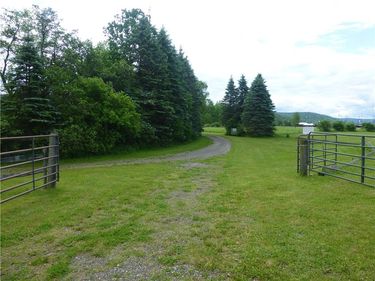 12 Commons Drive , Cooperstown, NY 13326