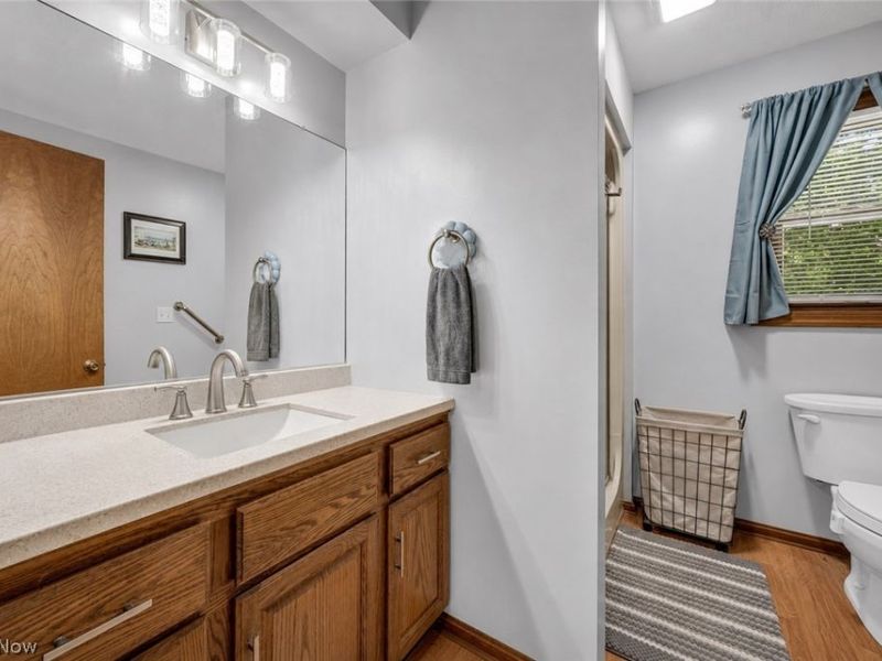 319 Greenwood Court, Elyria, OH 44035 Photo 8