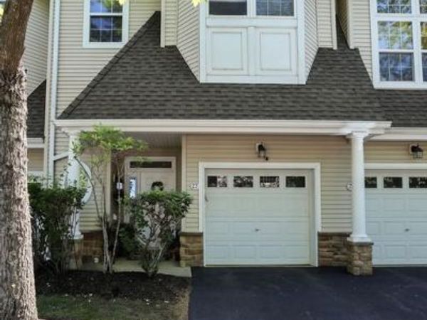 23 OCEAN BREEZE COURT , MANAHAWKIN, NJ 08050