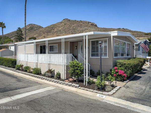 144 La Fortuna , Newbury Park, CA 91320