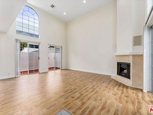 1338 Yale Street, Unit C, Santa Monica, CA 90404