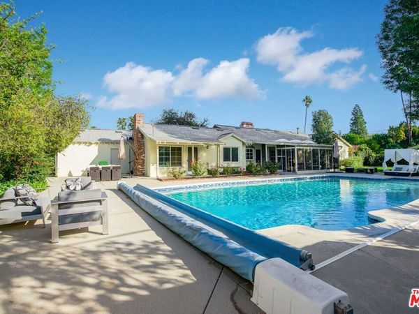 6207 Melba Avenue , Woodland Hills, CA 91367