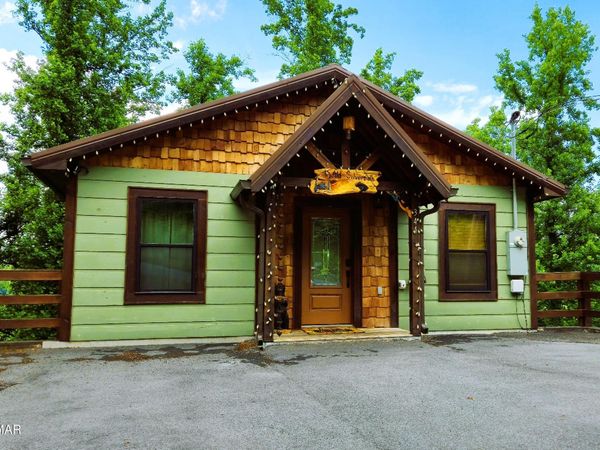 344 Silverbell Hgts Lane, Gatlinburg, TN 37738