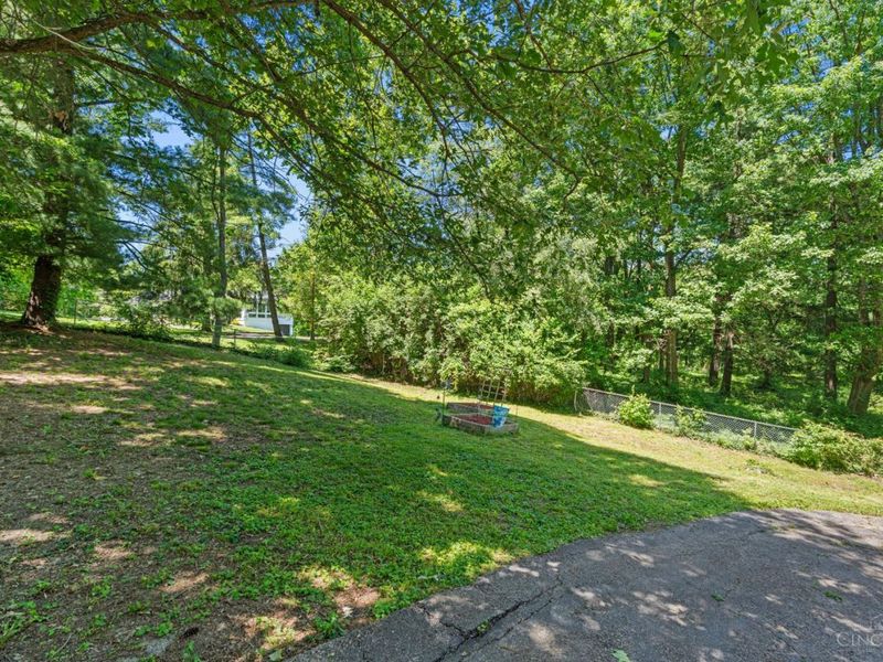 3028 Diehl Road, Green Township, OH 45211 Photo 41