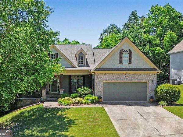 27 Roberson Drive NE, Cartersville, GA 30121