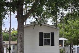 418 Delton Dr. photo 4