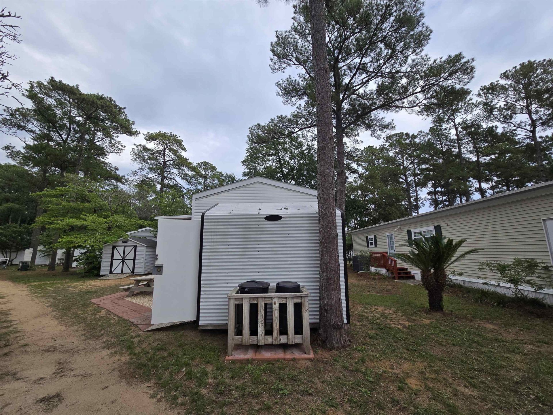 418 Delton Dr. Photo 5