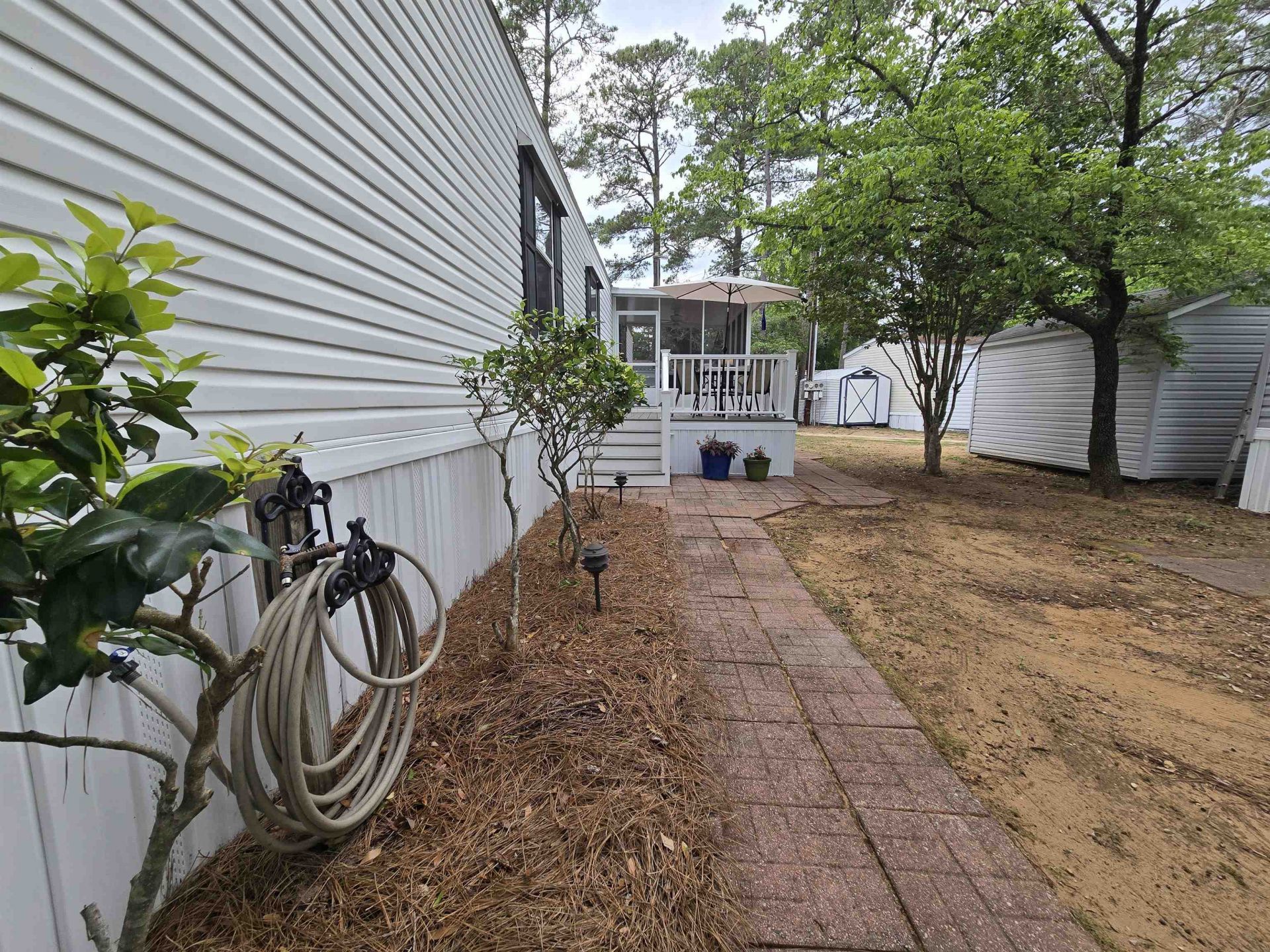 418 Delton Dr. Photo 8