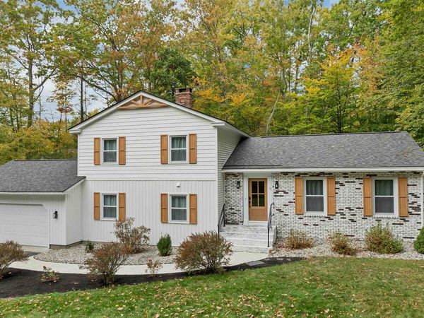 7 Loon Street, Wolfeboro, NH 03894