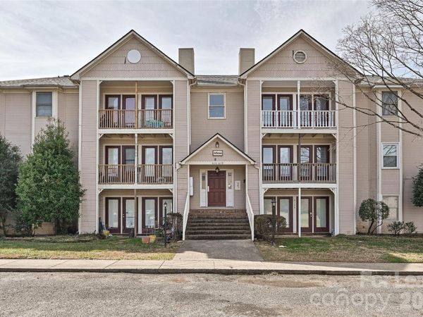 6156 Meadow Rose Lane , Charlotte, NC 28215