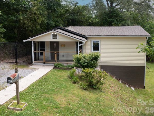 407 W Main Street , Brevard, NC 28712