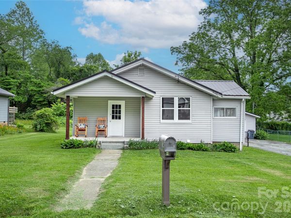 154 Burrell Avenue , Brevard, NC 28712
