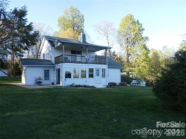 288 Firetower Road , Spruce Pine, NC 28777