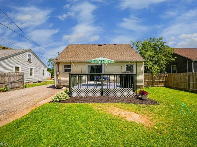 172 Brandtson Avenue, Elyria, OH 44035 Photo 4