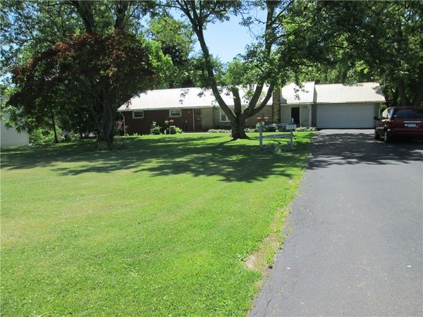 111 Linden St , Beaver Falls, PA 15010