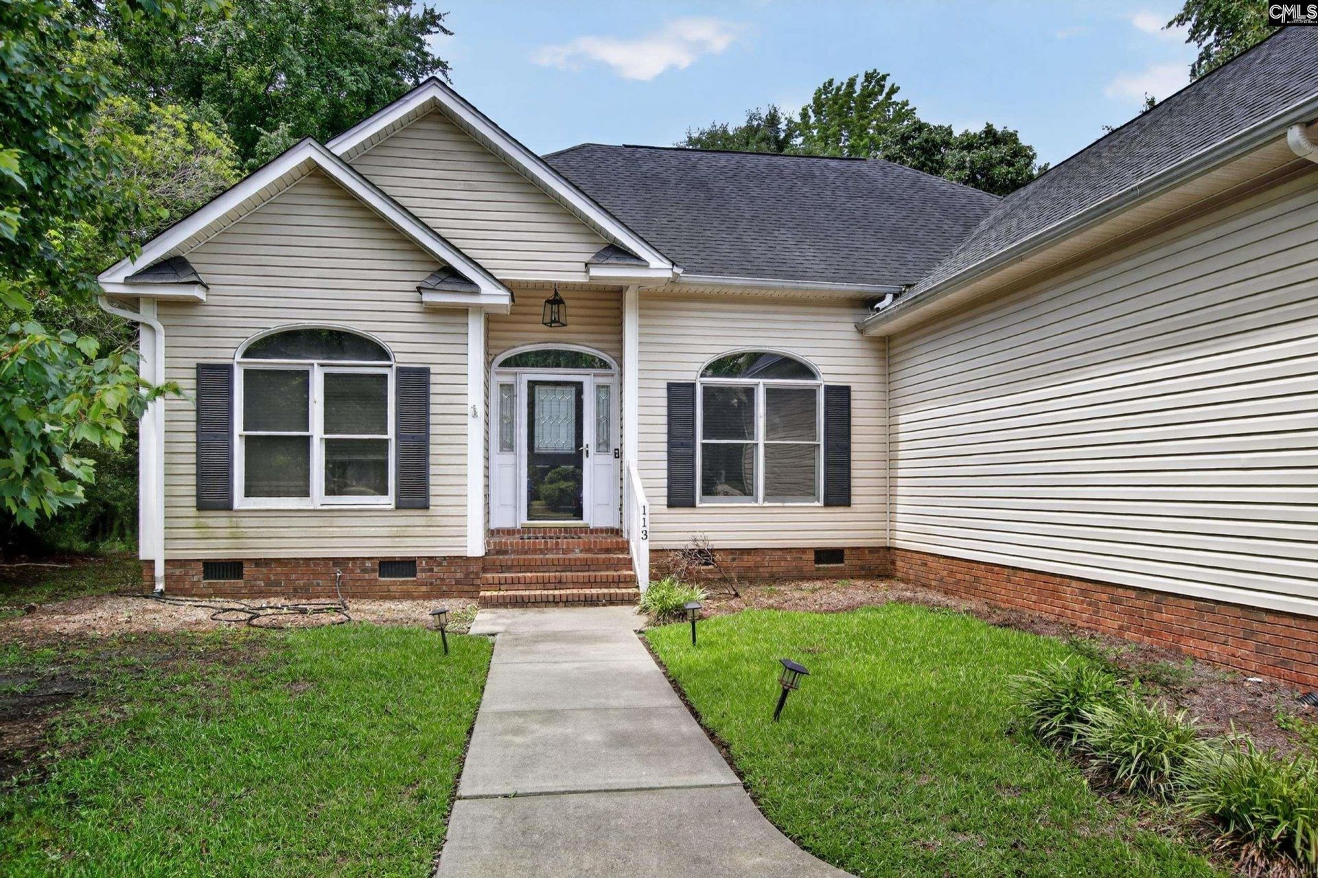 113 Athena Lane  Photo 4
